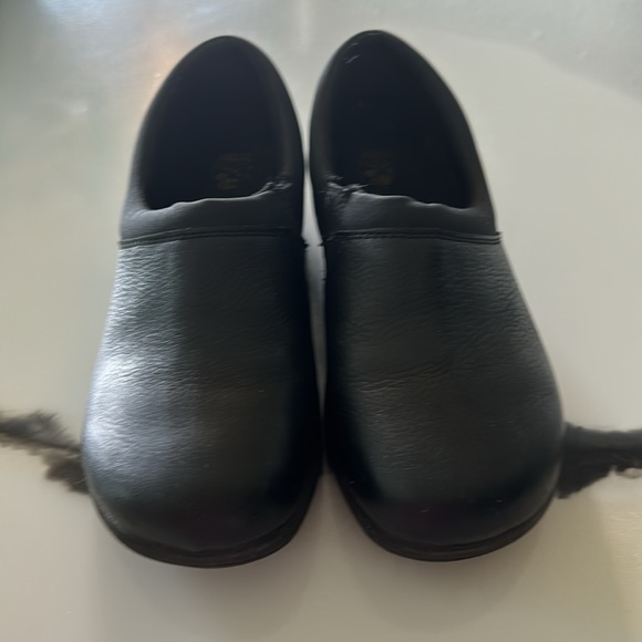 Women’s keen shoes - Picture 2 of 3